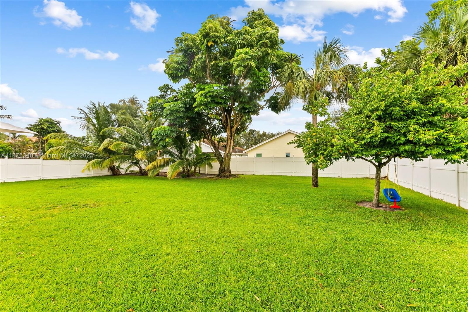 1180 SW 17th St