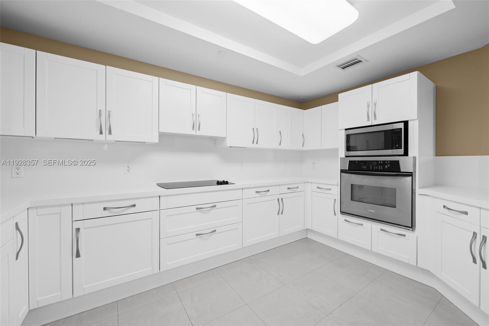 110 Hendricks Isle # 10