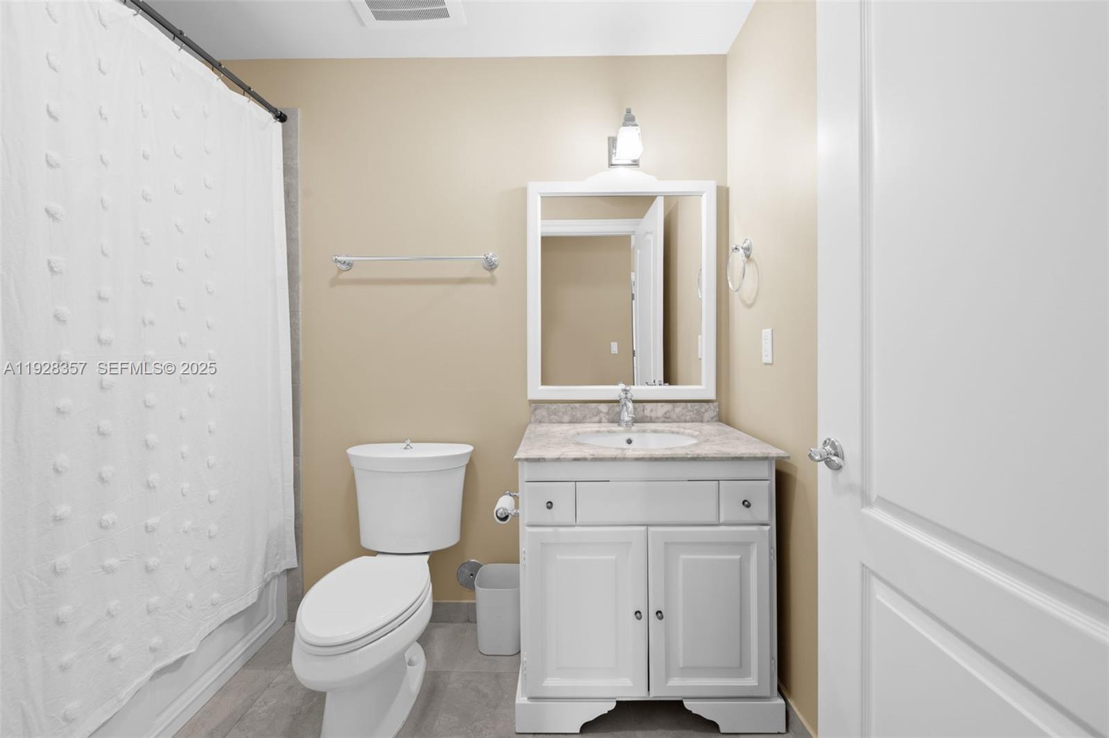 110 Hendricks Isle # 10