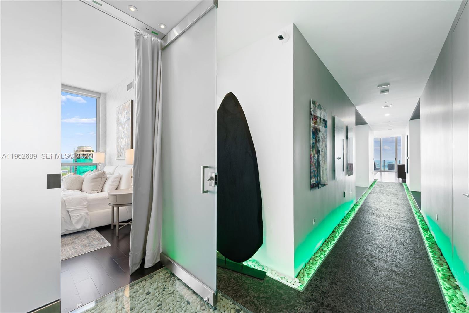 1100 Biscayne Blvd # 5706