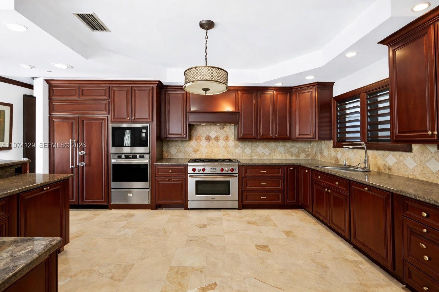 7372 Mahogany Bend Ct