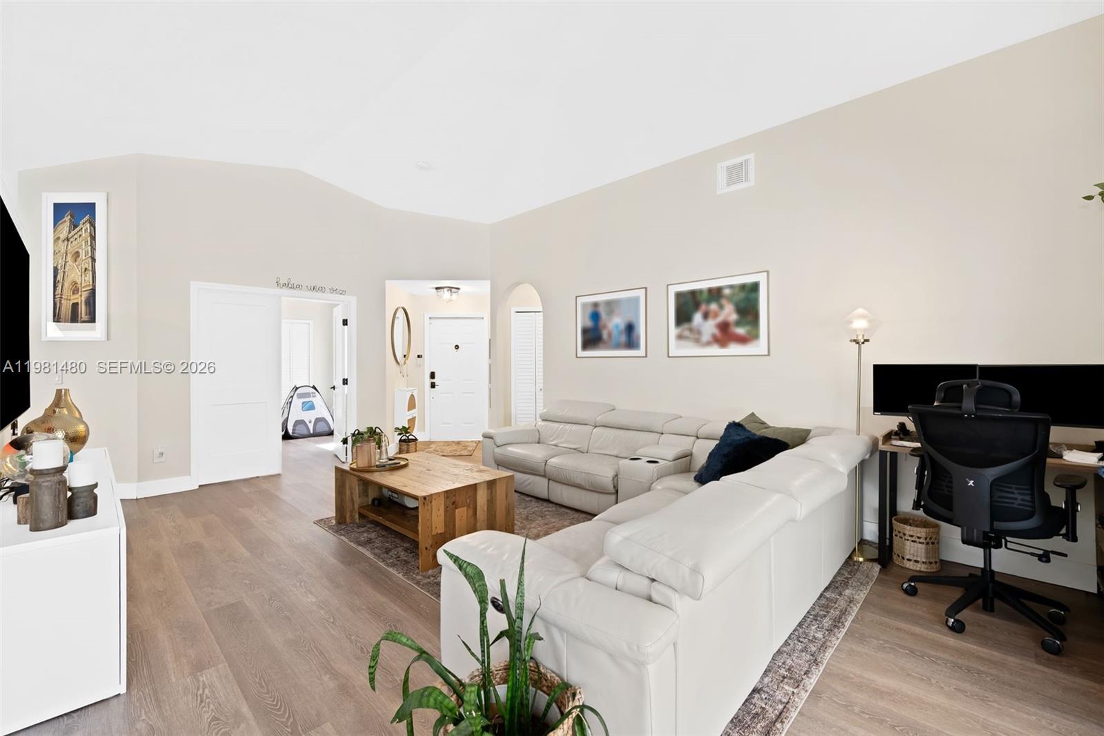 334 SW 194th Ave