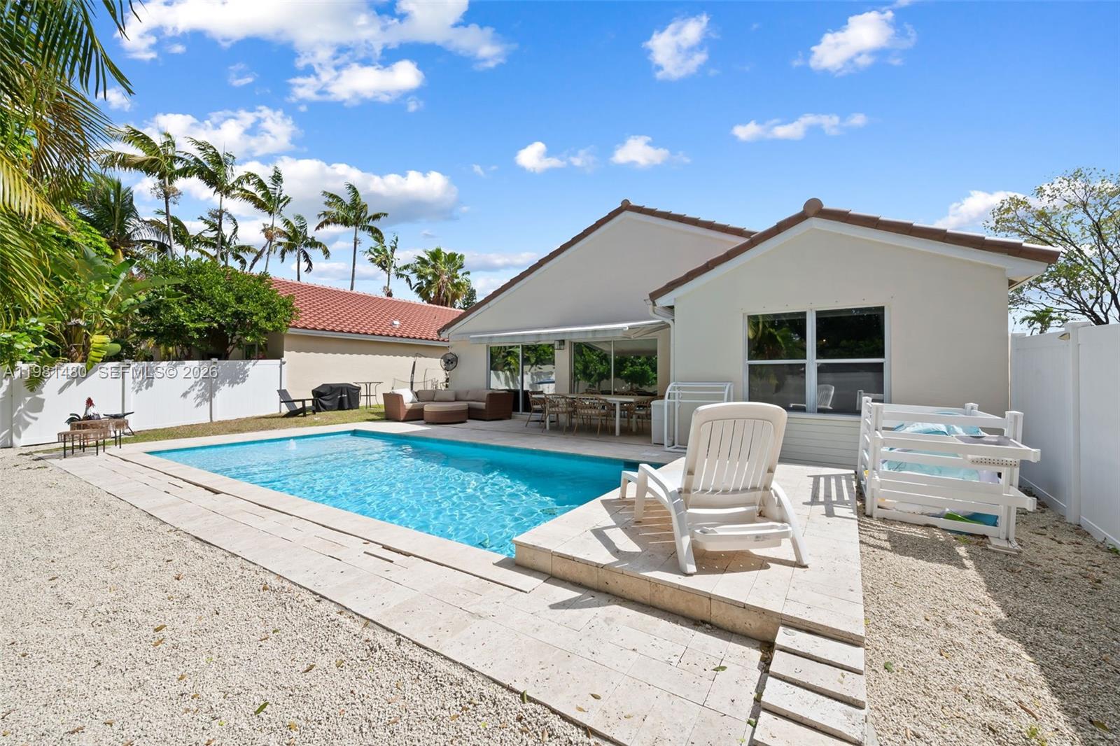 334 SW 194th Ave