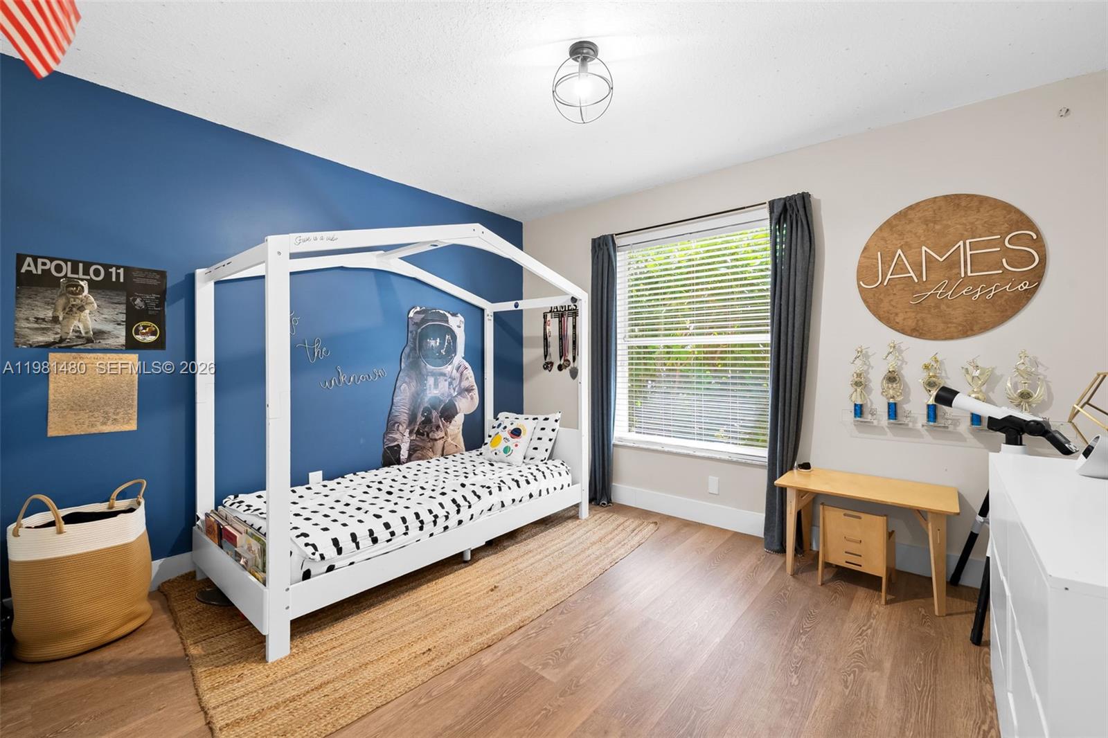 334 SW 194th Ave