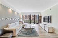 90 Edgewater Dr # 614