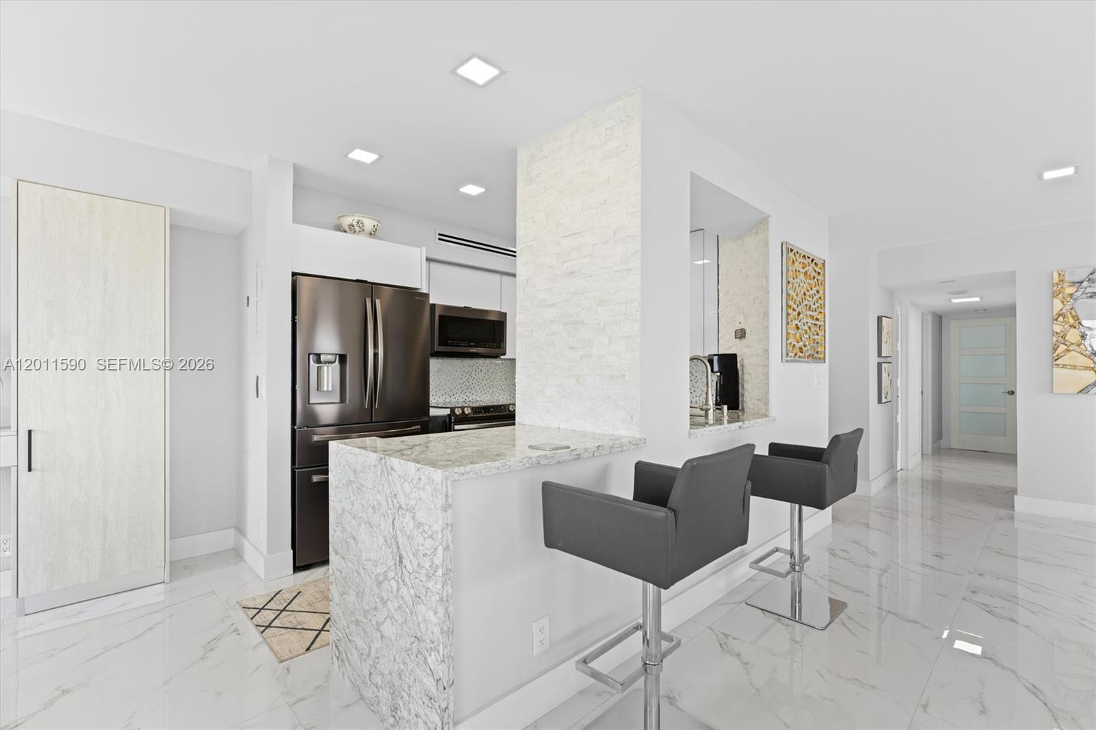 340 Sunset Dr # 1810