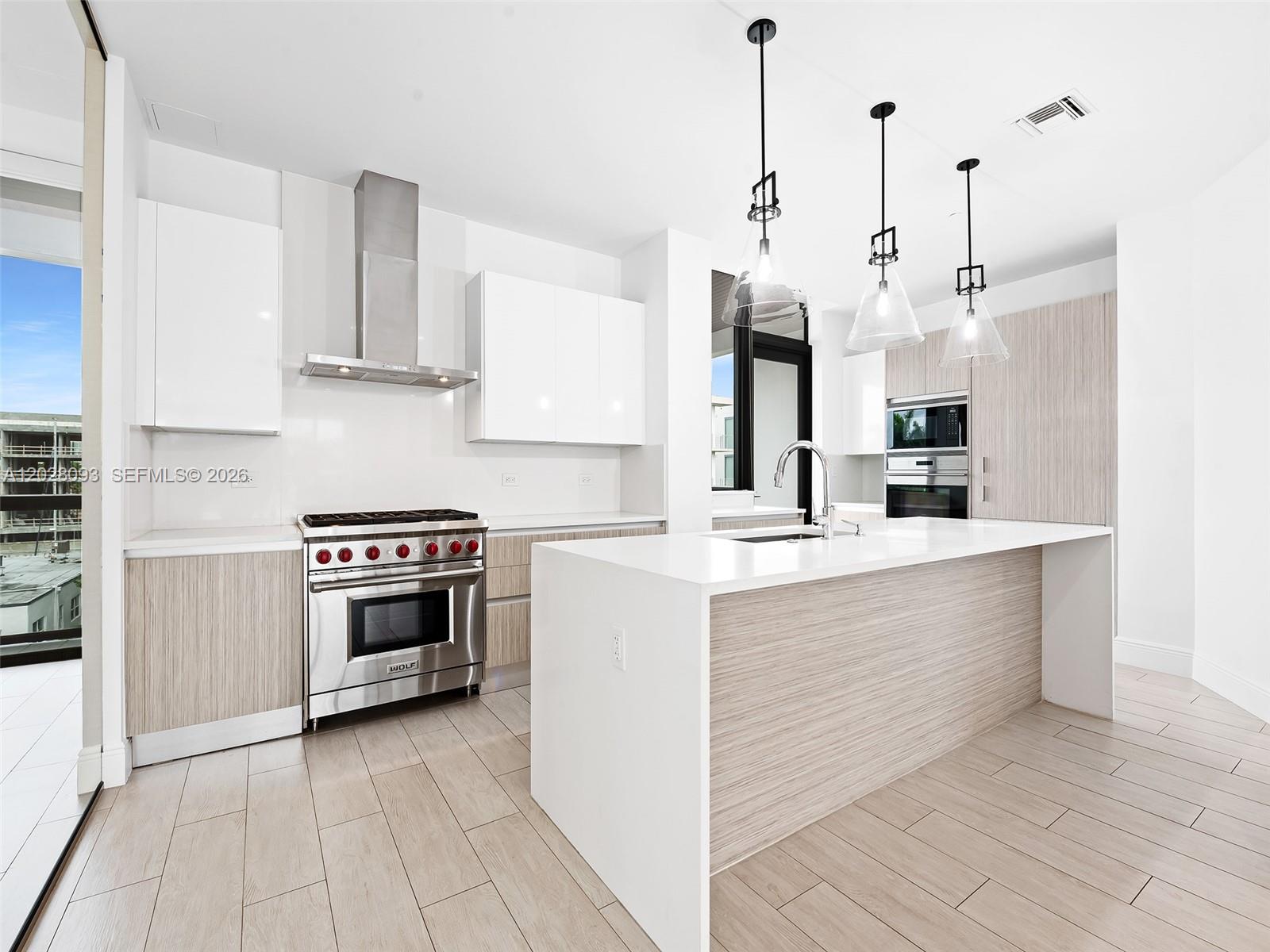 30 Isle Of Venice Dr # 403