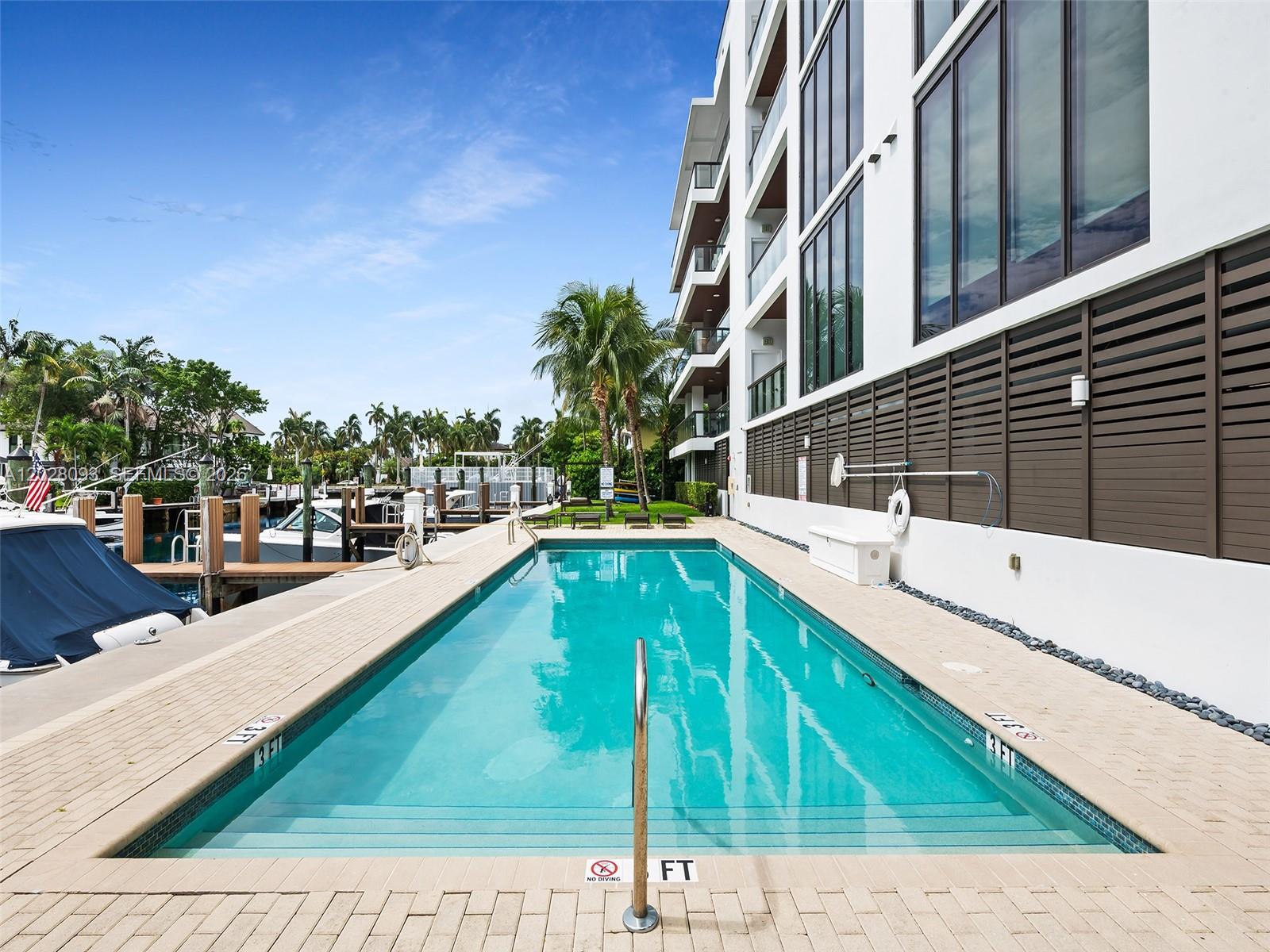 30 Isle Of Venice Dr # 403