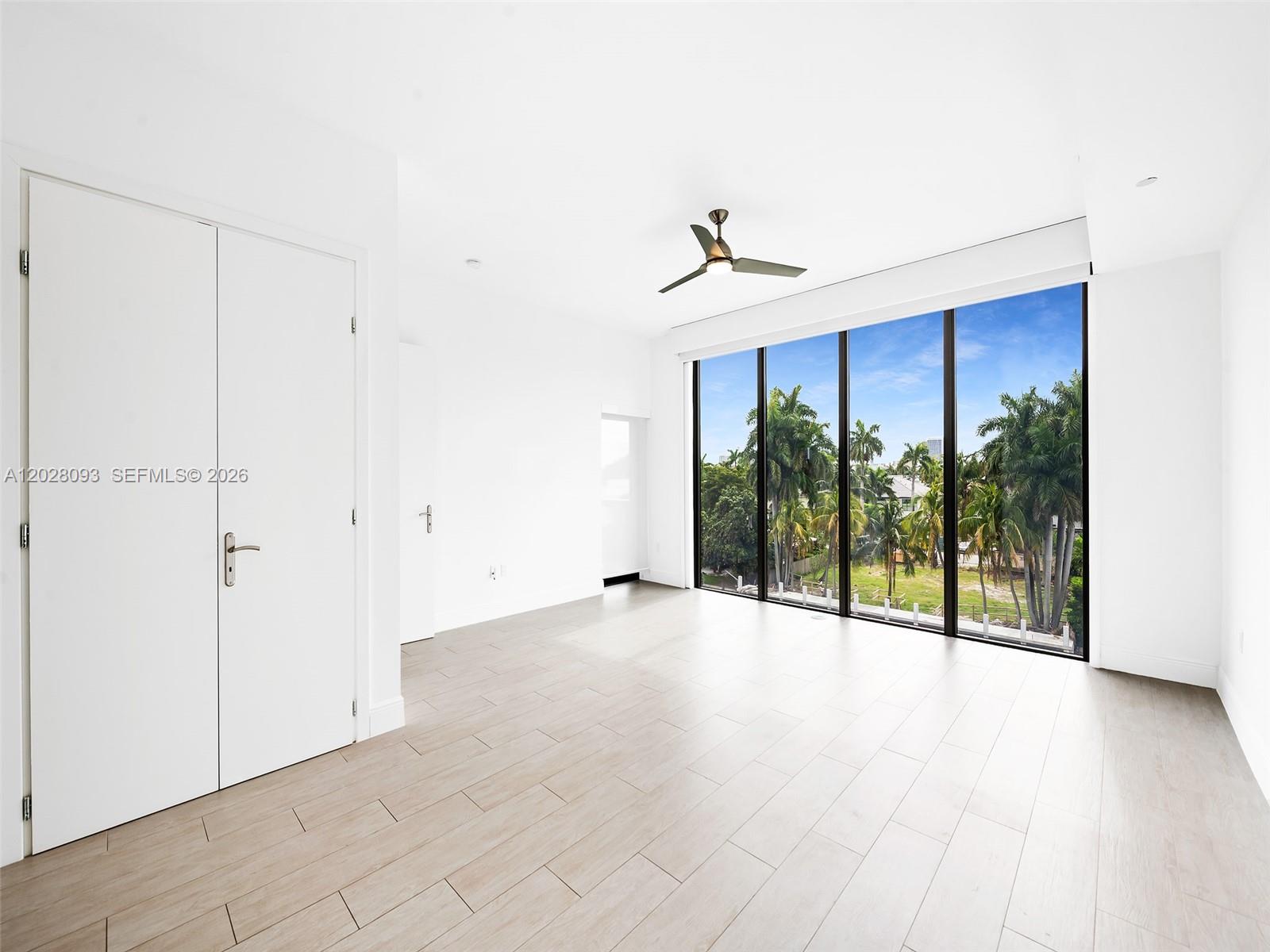 30 Isle Of Venice Dr # 403
