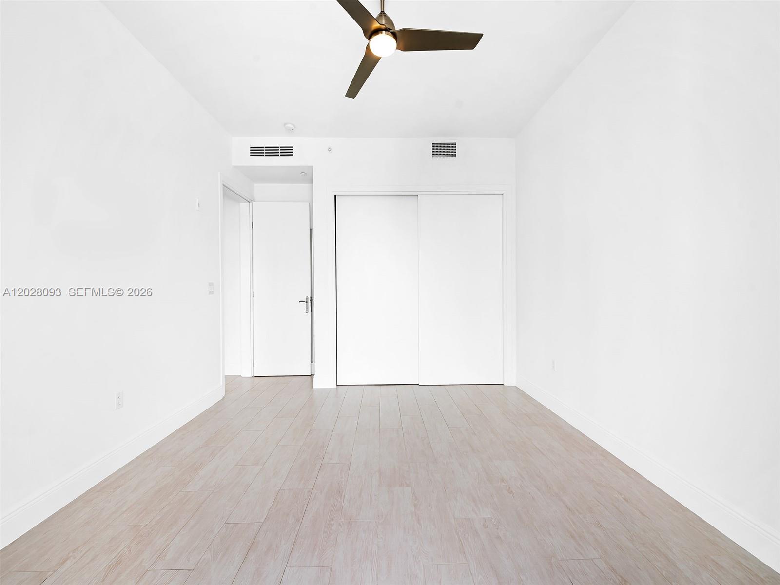 30 Isle Of Venice Dr # 403