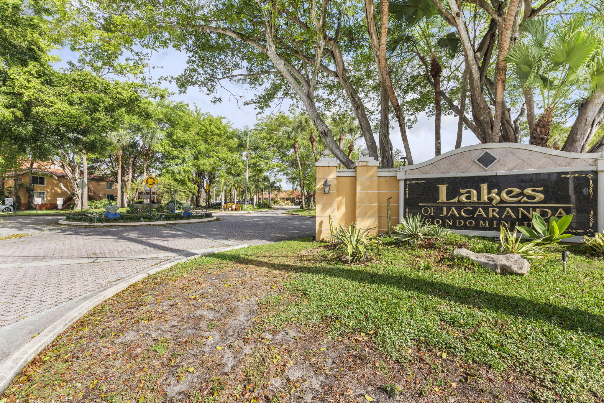 10773 Cleary Blvd 106