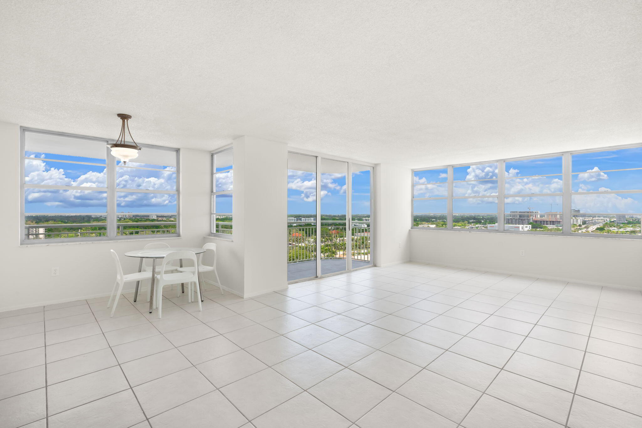18011 Biscayne Boulevard 1704-1