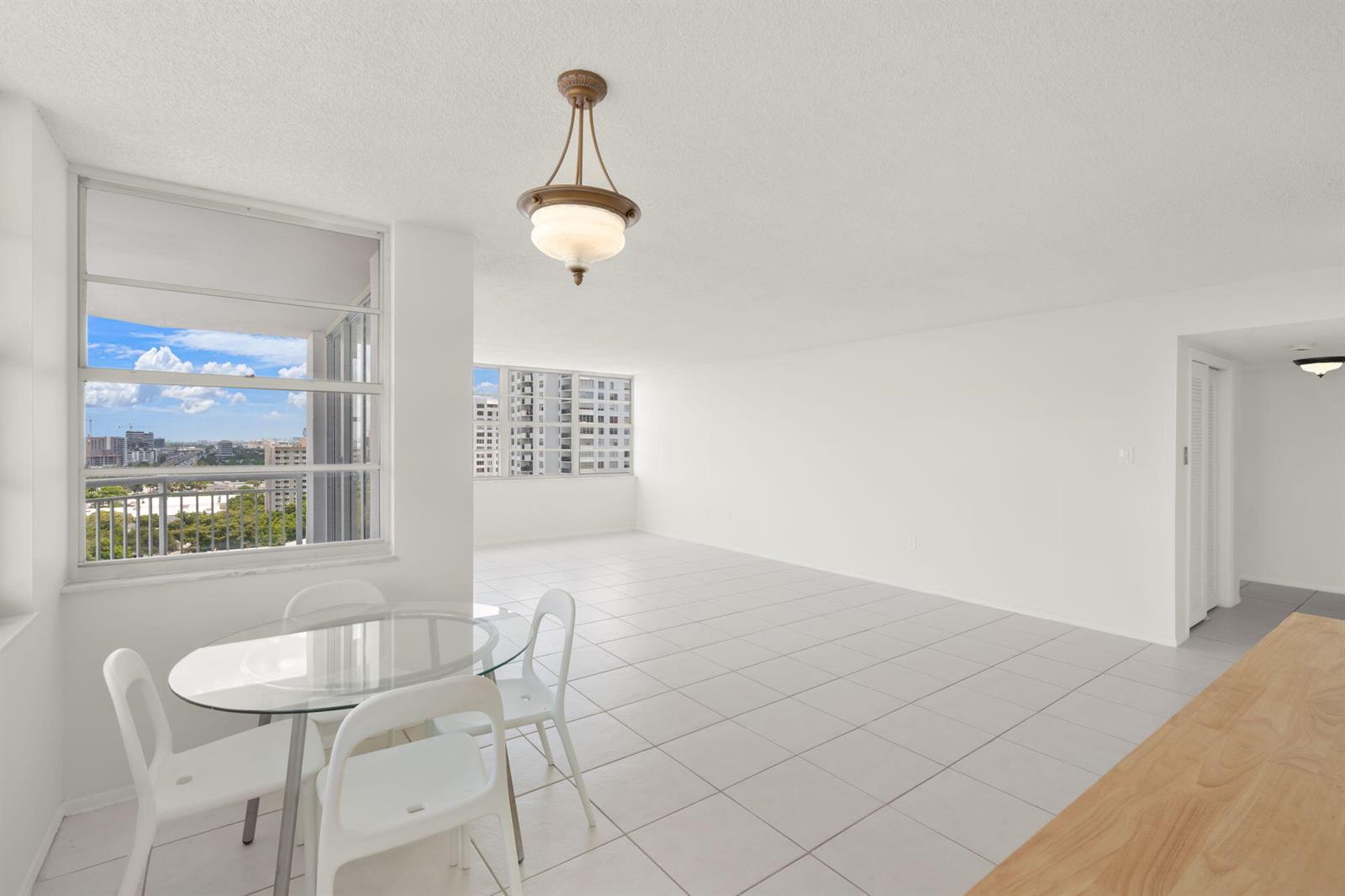 18011 Biscayne Boulevard # 1 Unit: 1704-1