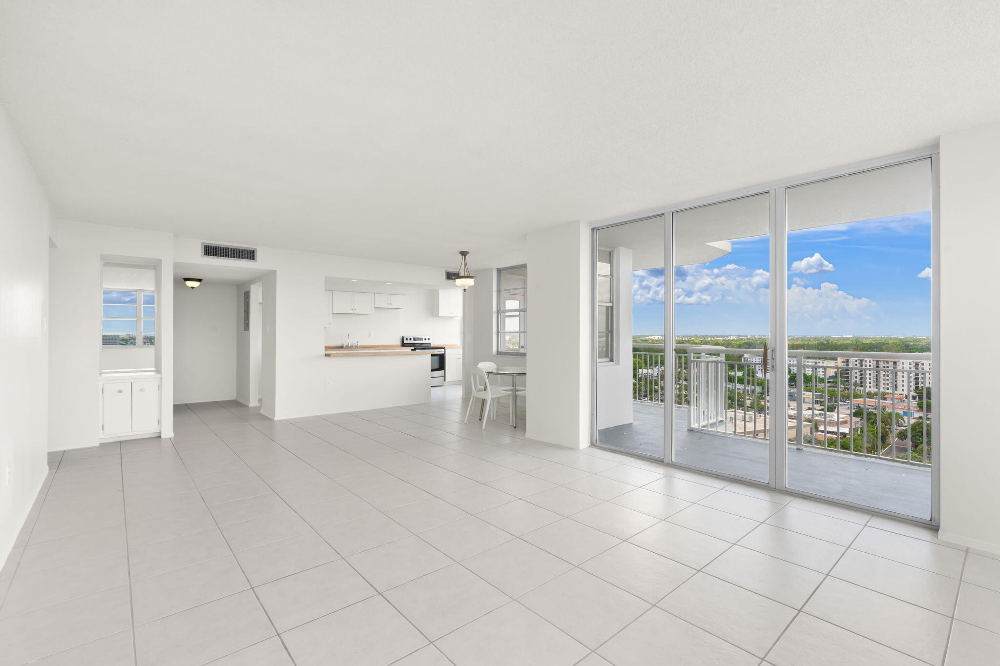 18011 Biscayne Boulevard 1704-1