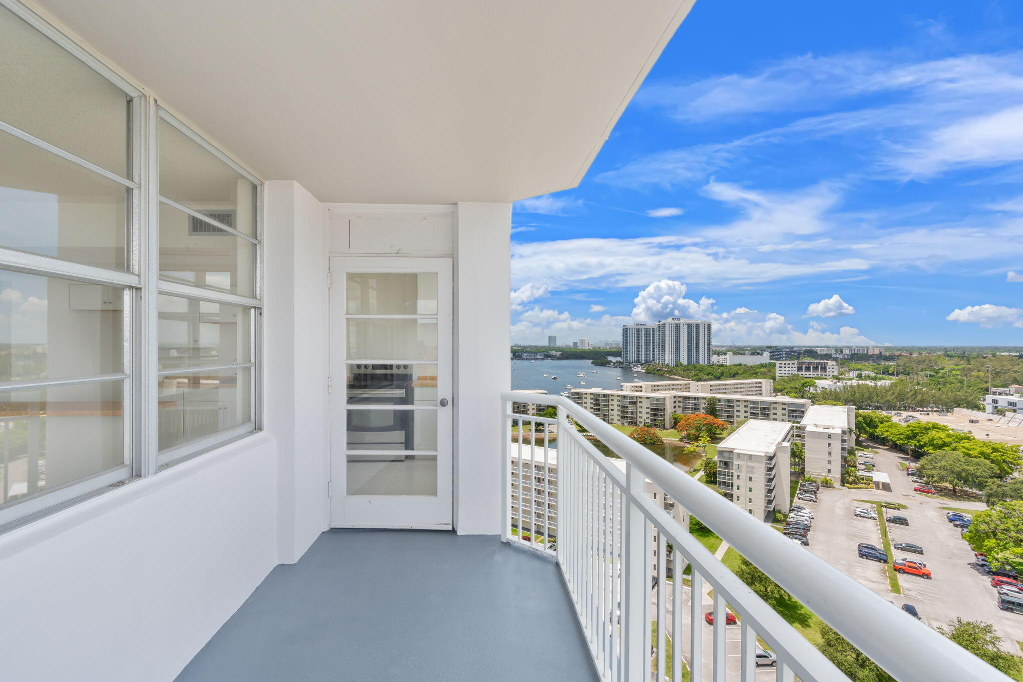 18011 Biscayne Boulevard 1704-1