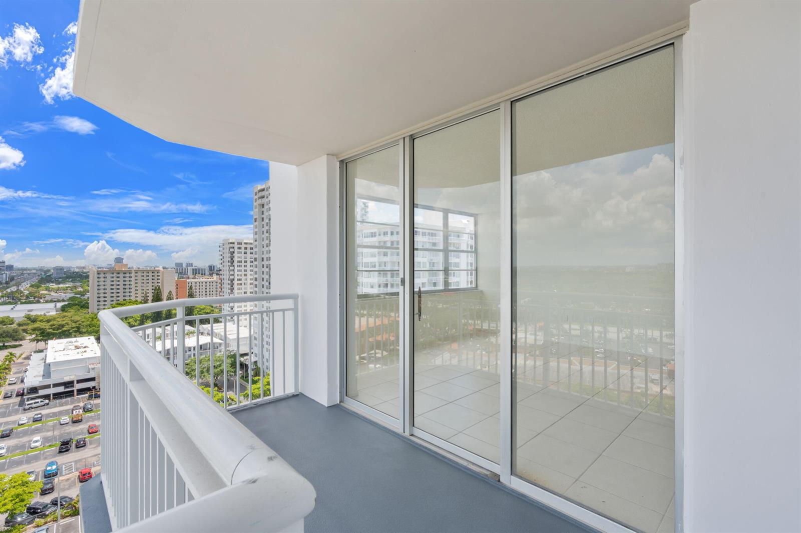 18011 Biscayne Boulevard # 1 Unit: 1704-1