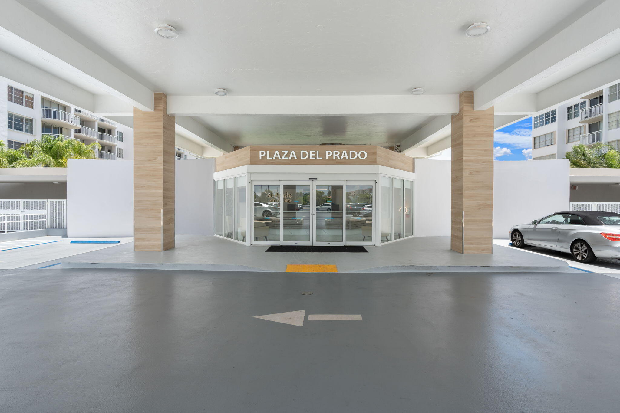 18011 Biscayne Boulevard 1704-1