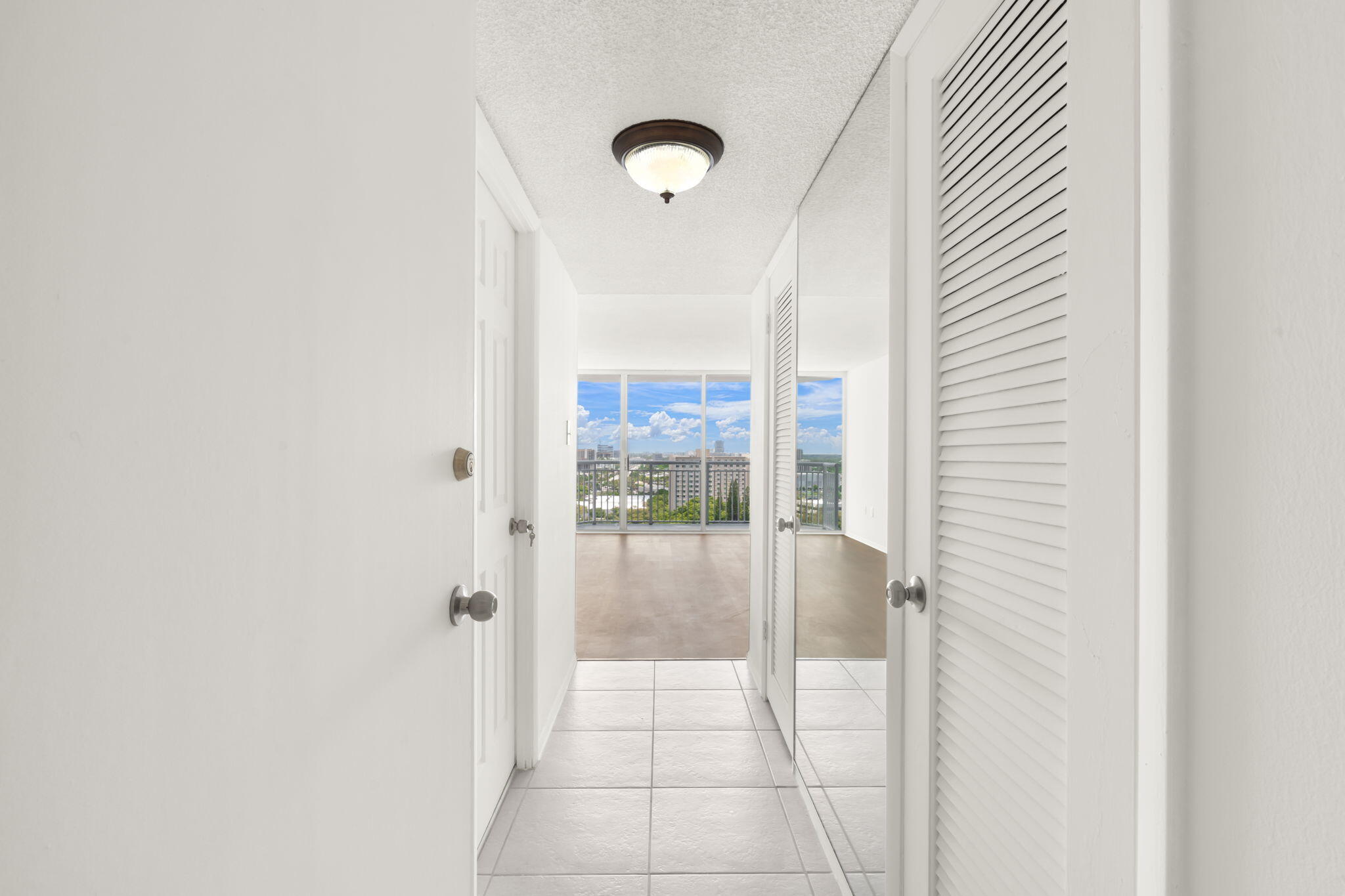 18011 Biscayne Boulevard 1704-1