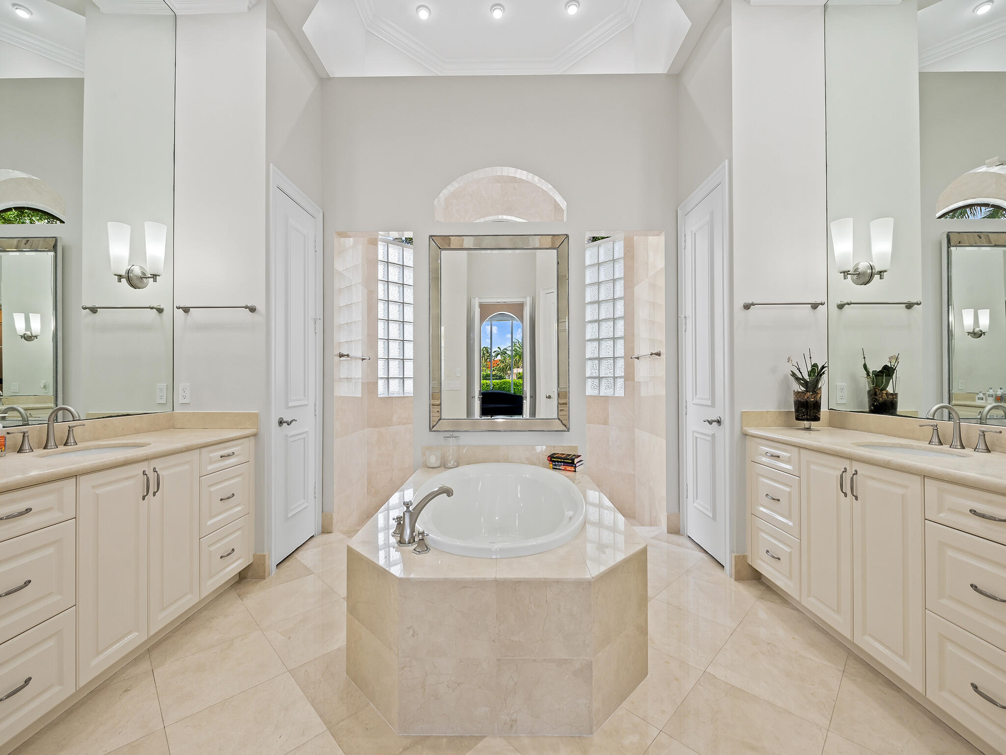 10787 Blue Palm Street