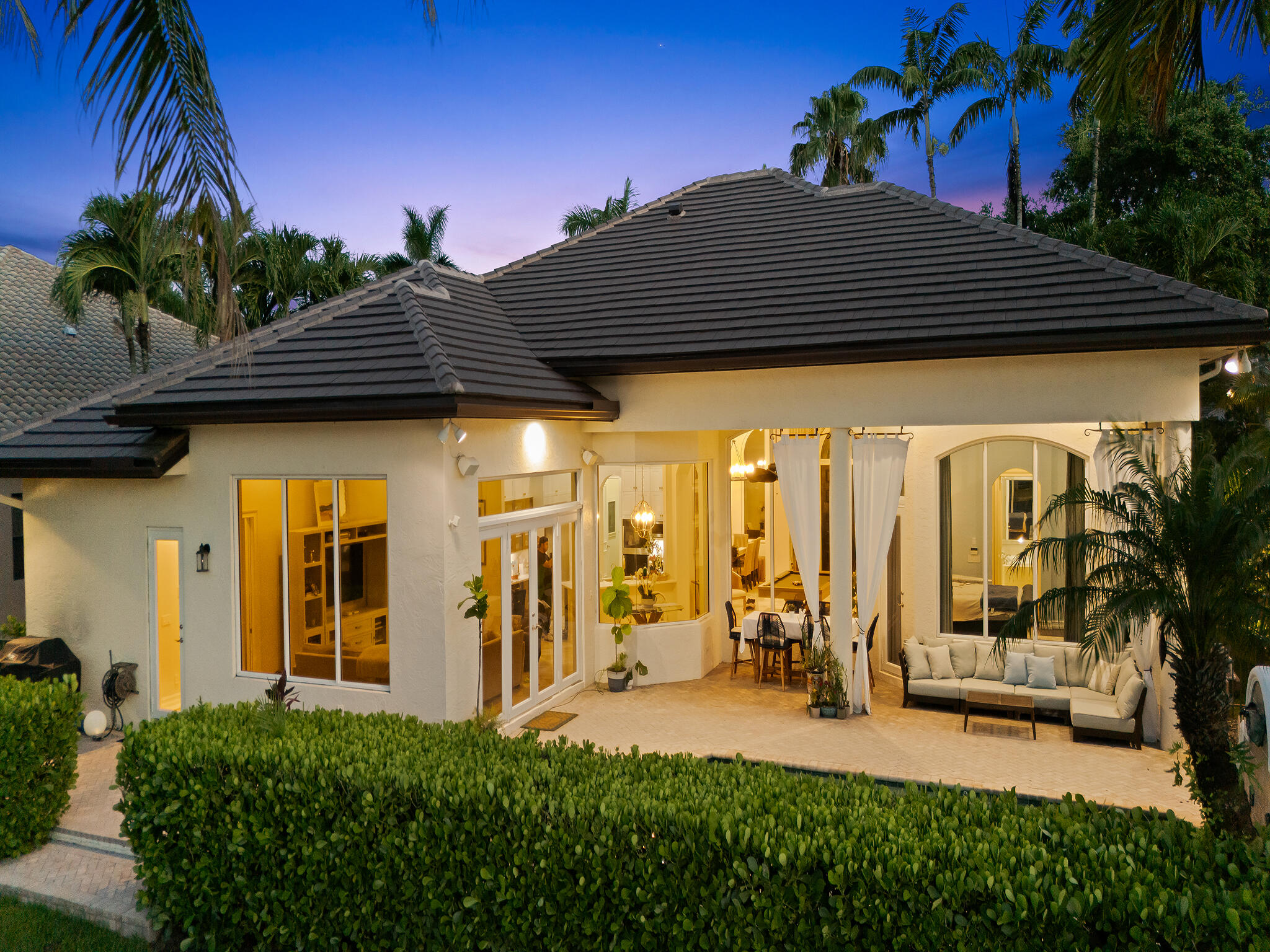 10787 Blue Palm Street