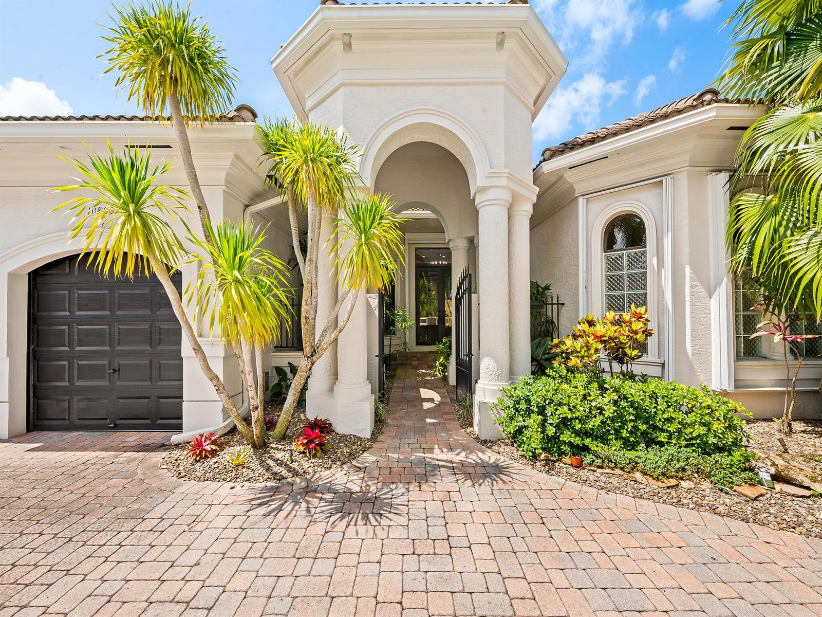 10800 Blue Palm Street