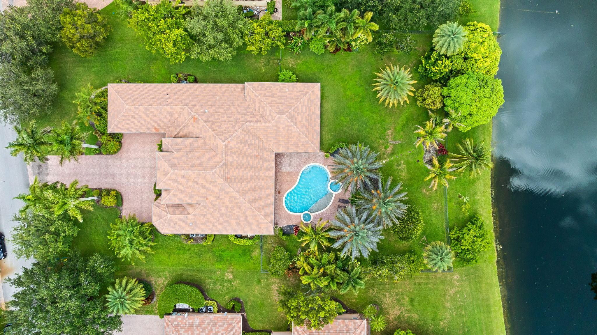 12825 Stonebrook Dr