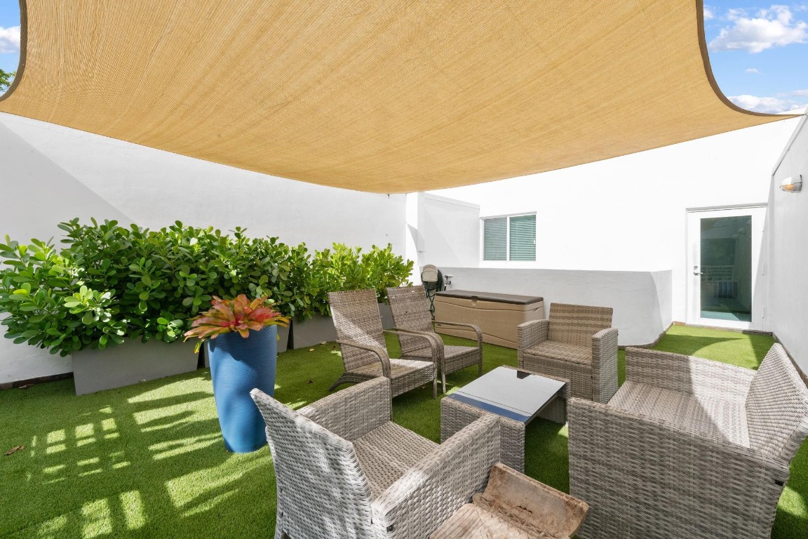 910 NE 16th Terrace 2, Fort Lauderdale Unit: 2