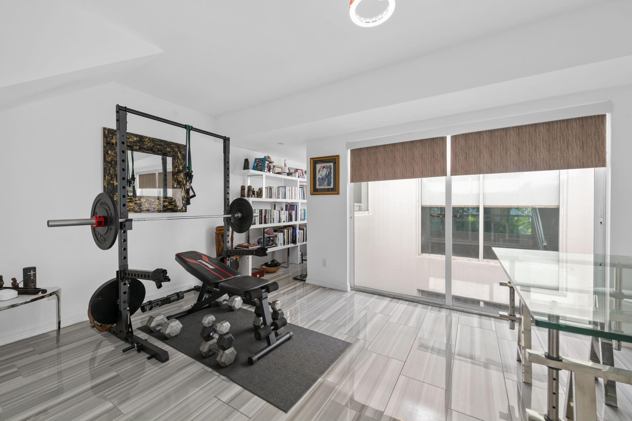 910 NE 16th Terrace 2, Fort Lauderdale Unit: 2