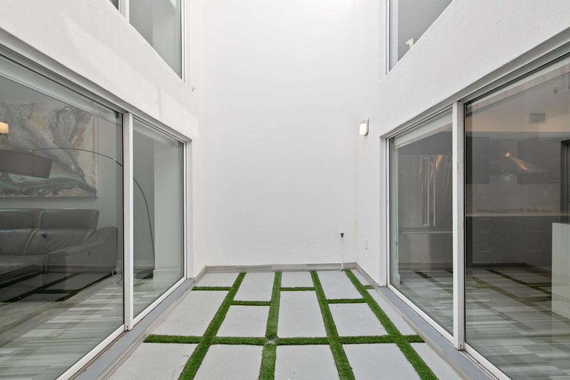 910 NE 16th Terrace 2, Fort Lauderdale Unit: 2