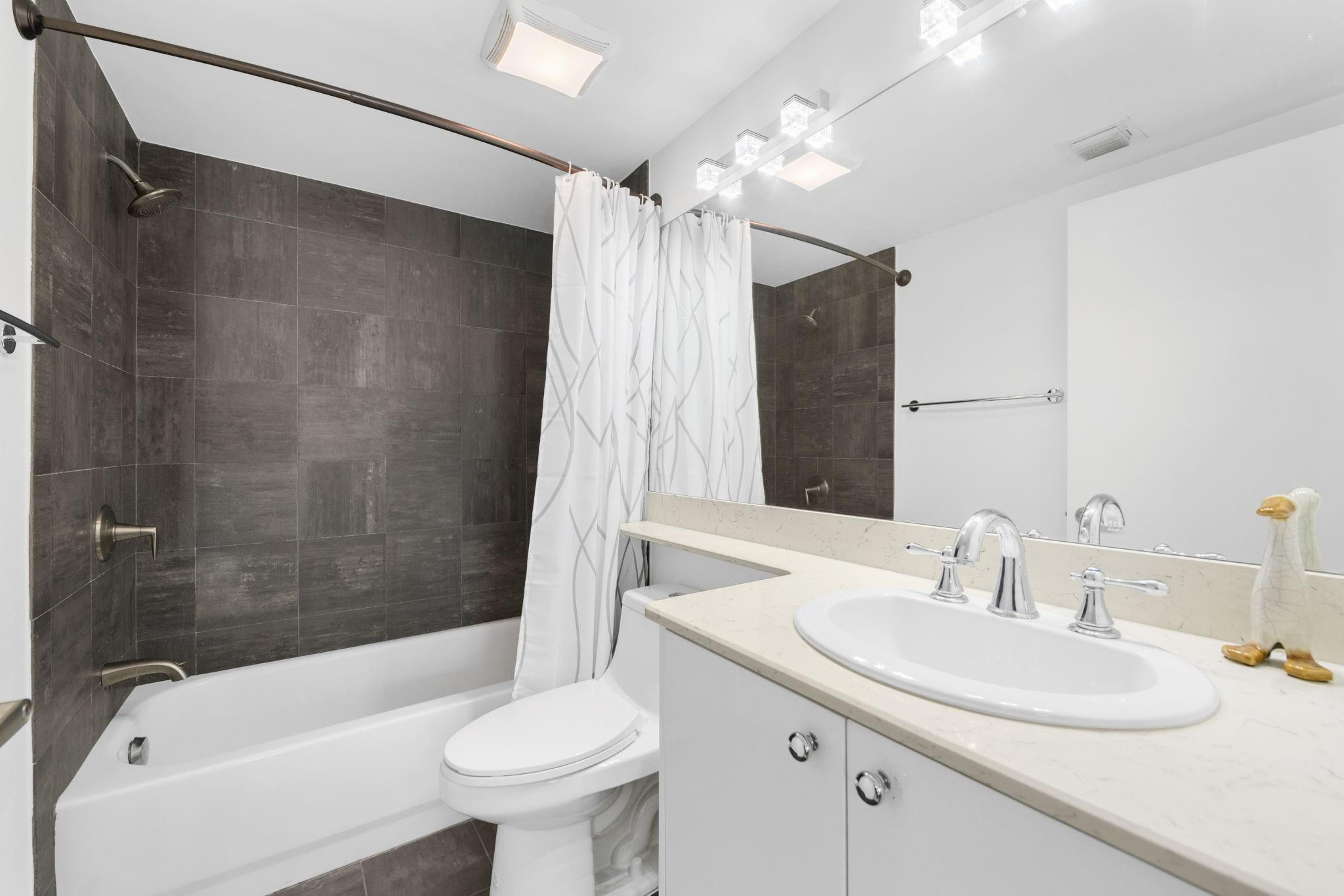 910 NE 16th Terrace 2, Fort Lauderdale Unit: 2