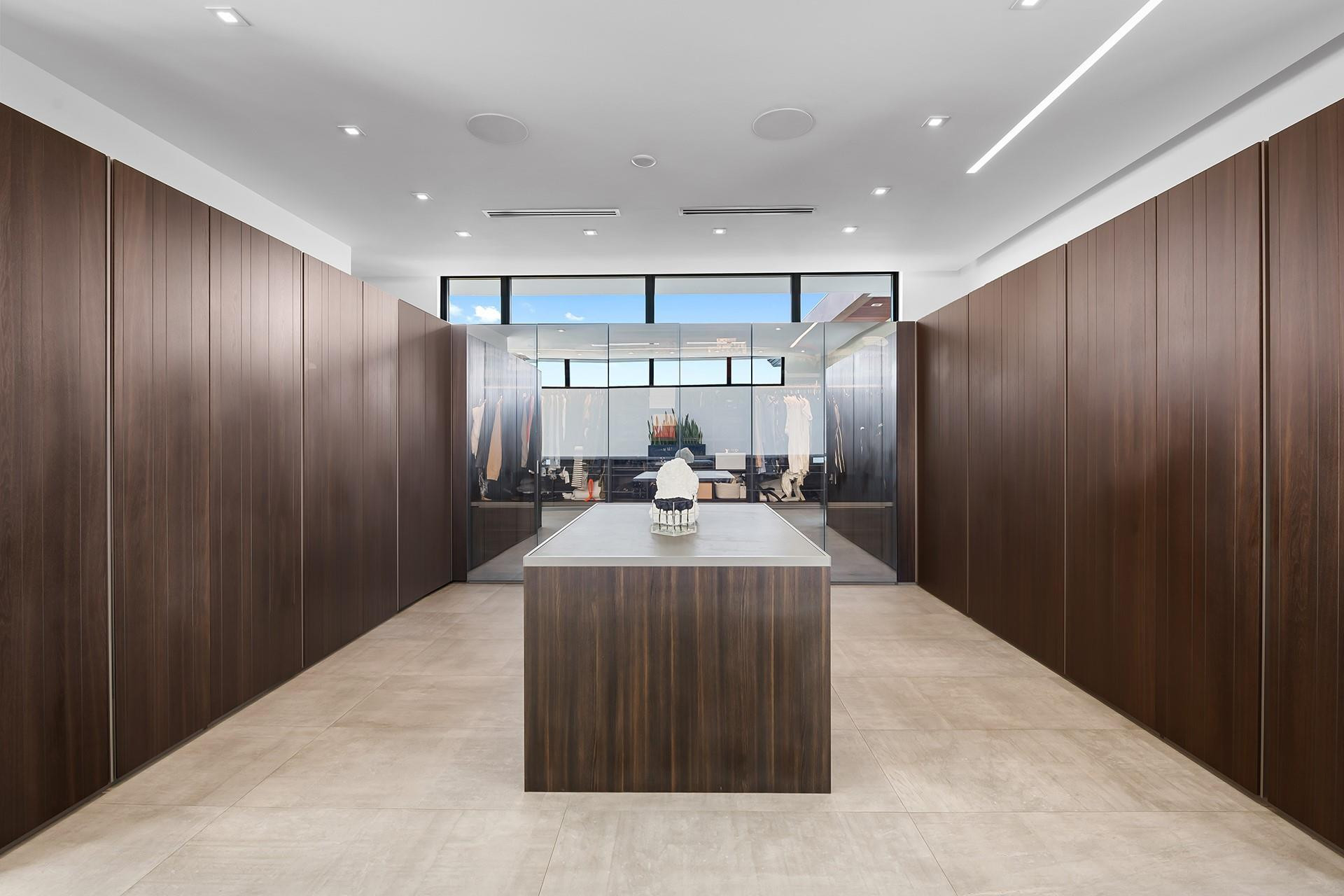 10691 Golden Eagle Court