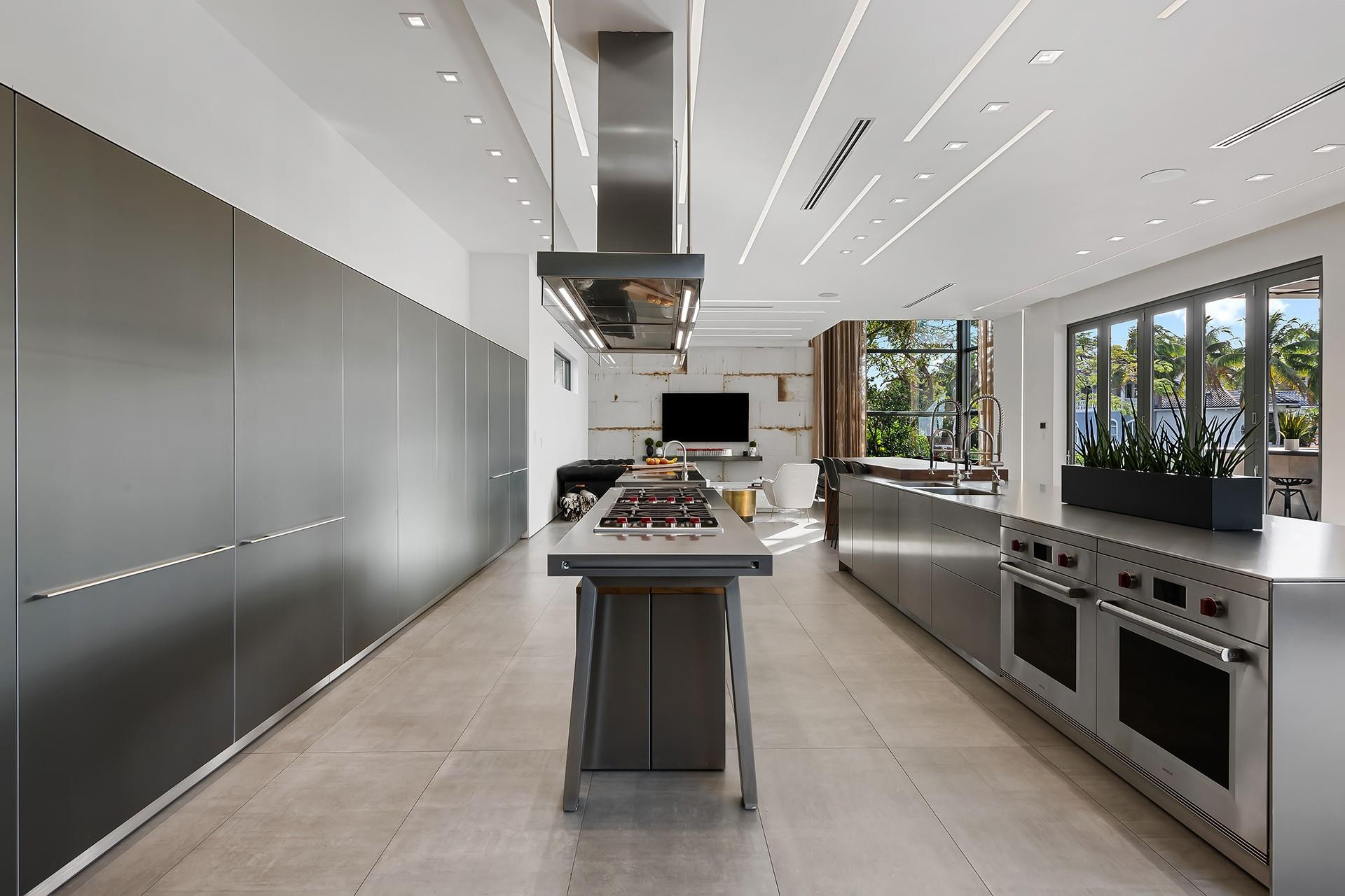 10691 Golden Eagle Court