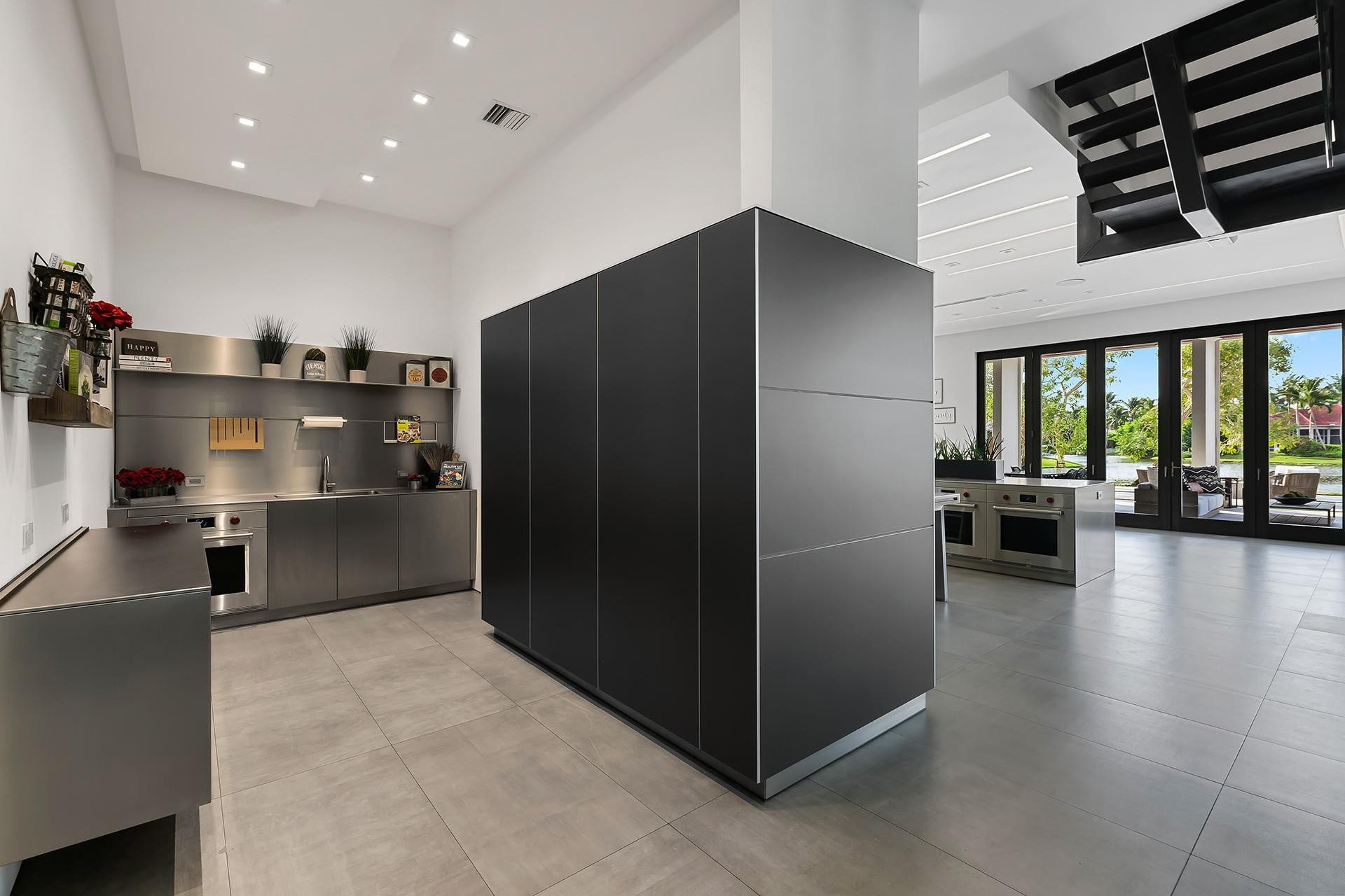 10691 Golden Eagle Court