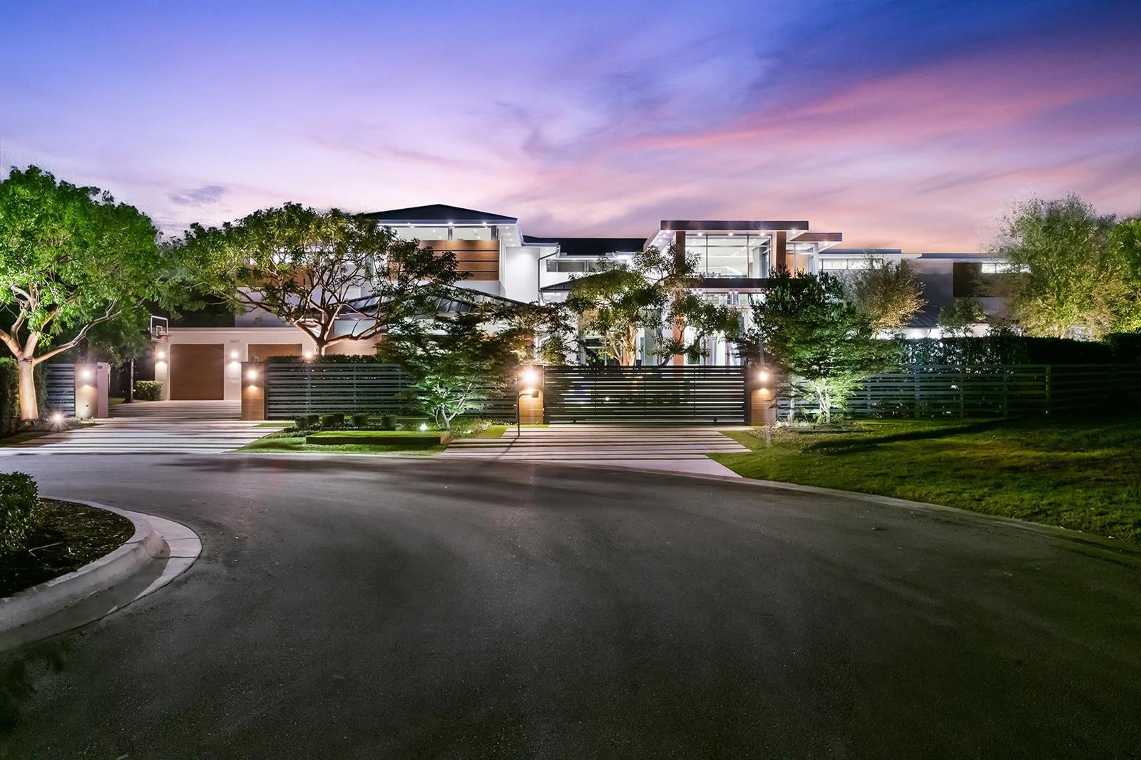 10691 Golden Eagle Court