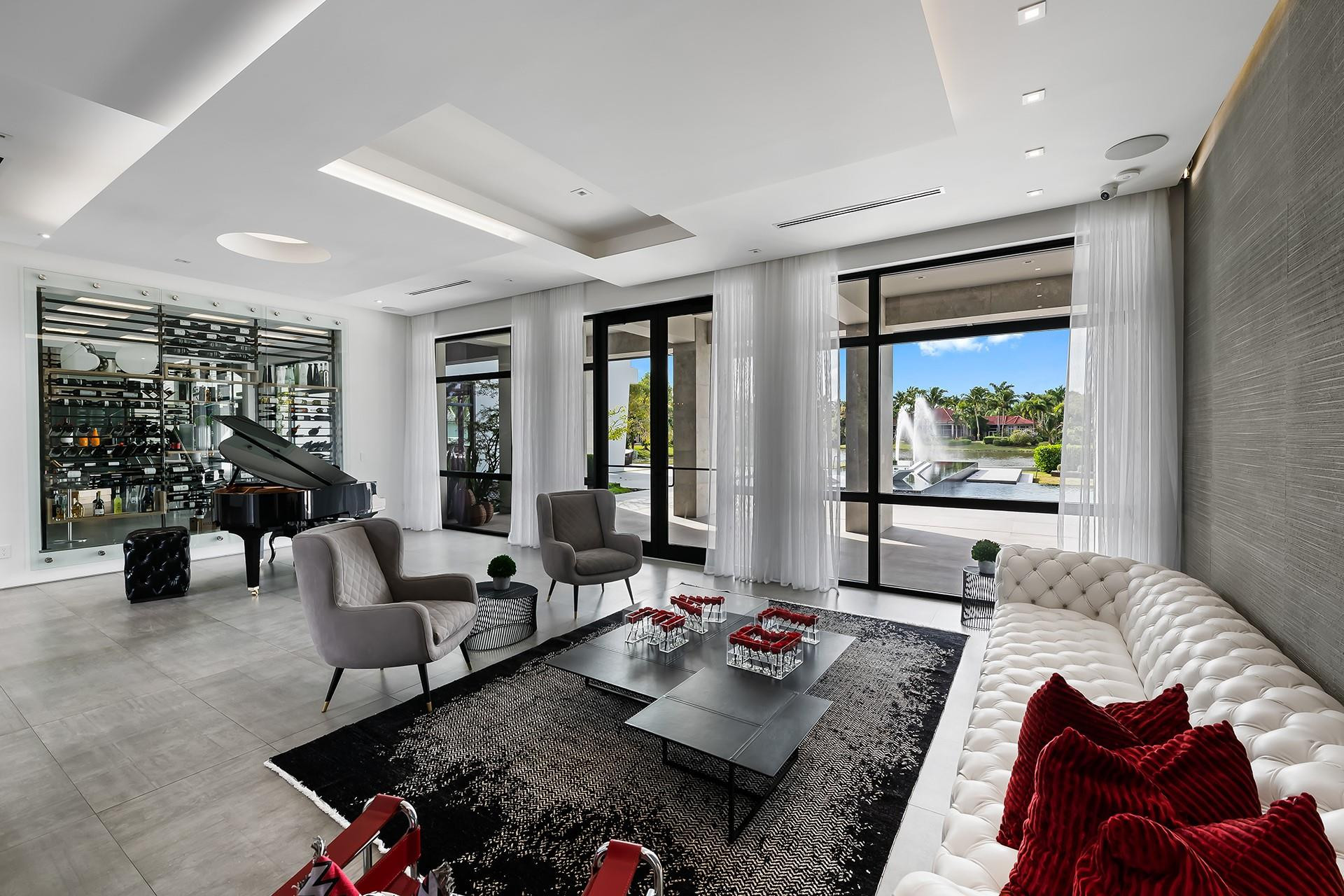 10691 Golden Eagle Court