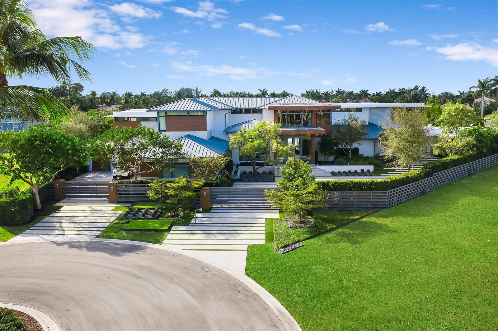 10691 Golden Eagle Court