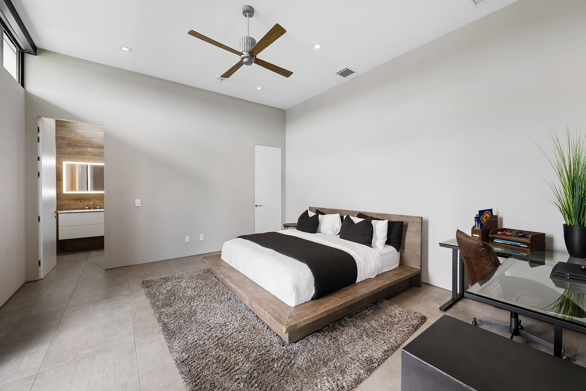 10691 Golden Eagle Court