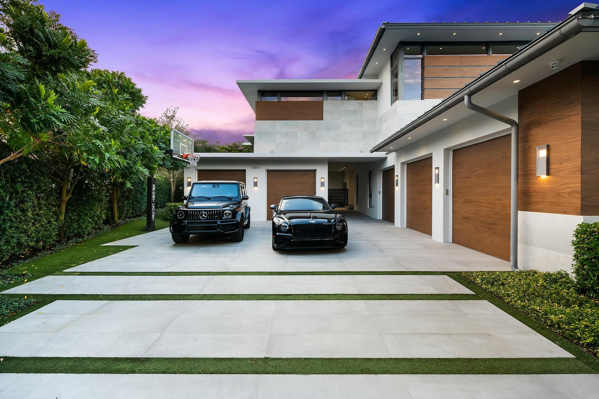 10691 Golden Eagle Court