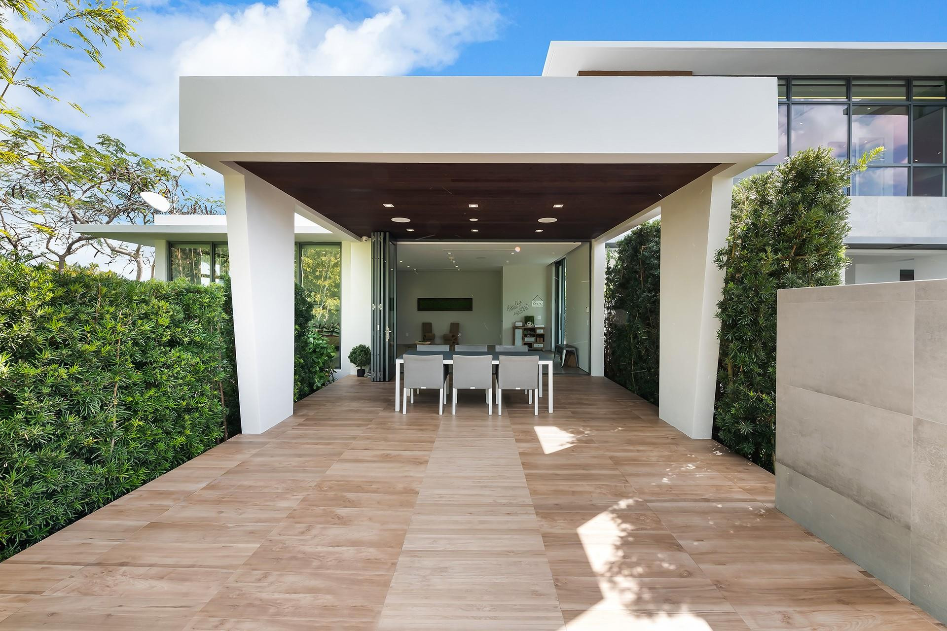 10691 Golden Eagle Court