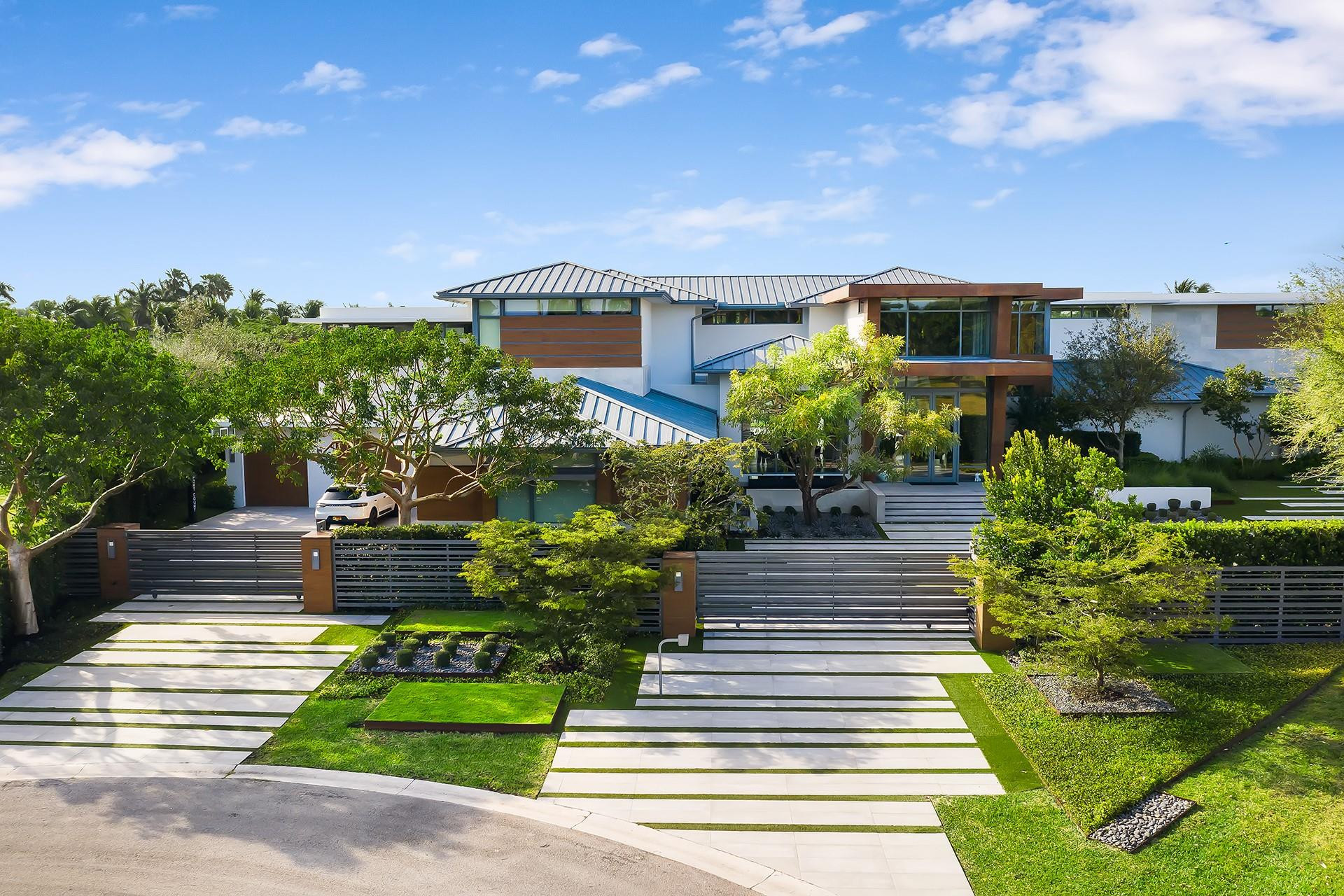 10691 Golden Eagle Court