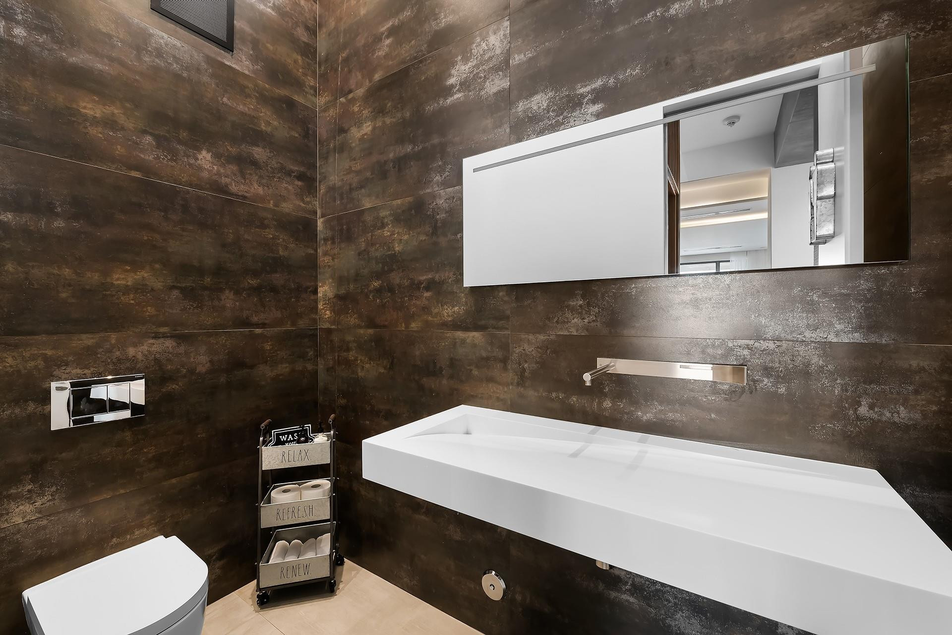 10691 Golden Eagle Court