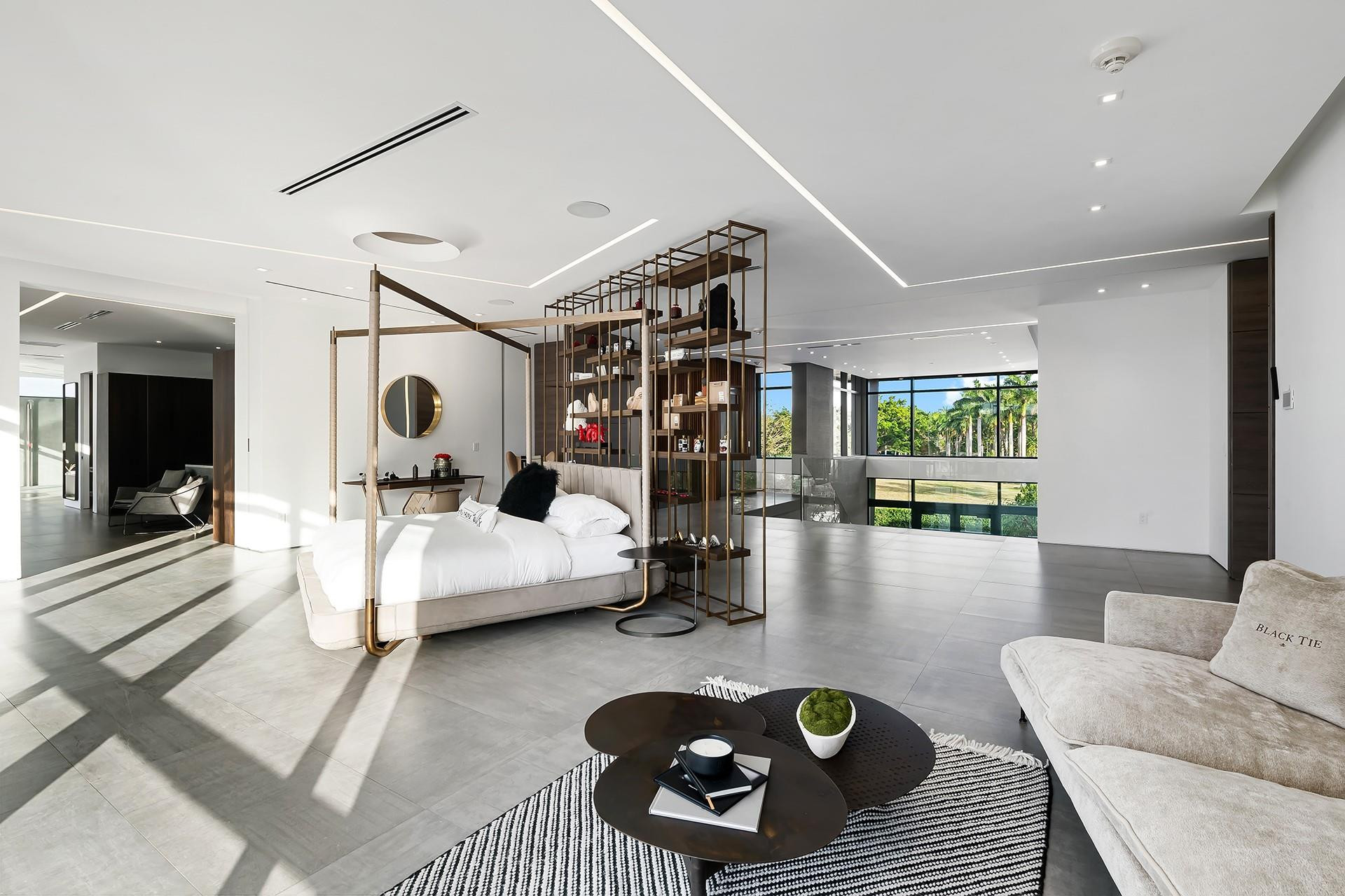 10691 Golden Eagle Court