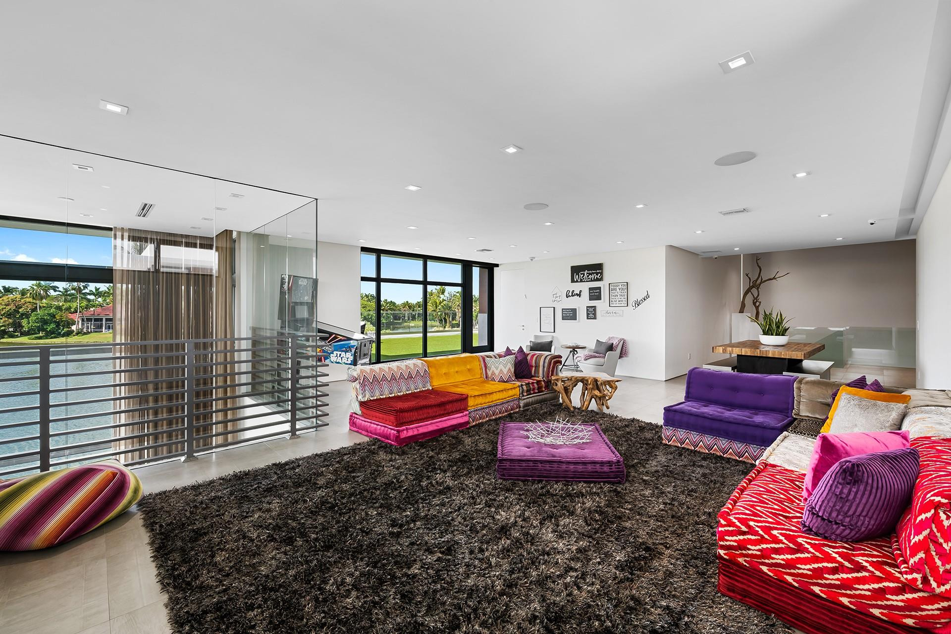 10691 Golden Eagle Court