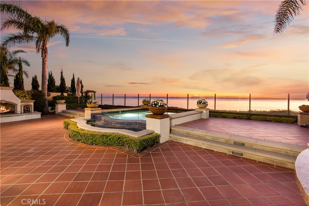 23 Atlantis Cove