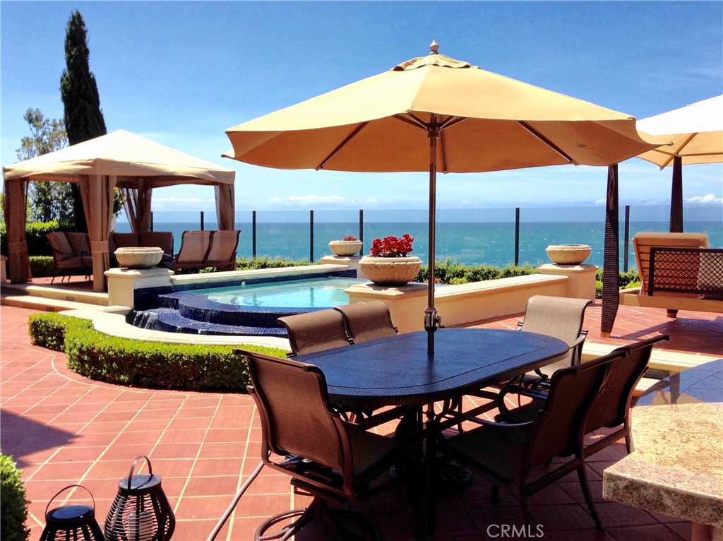 23 Atlantis Cove