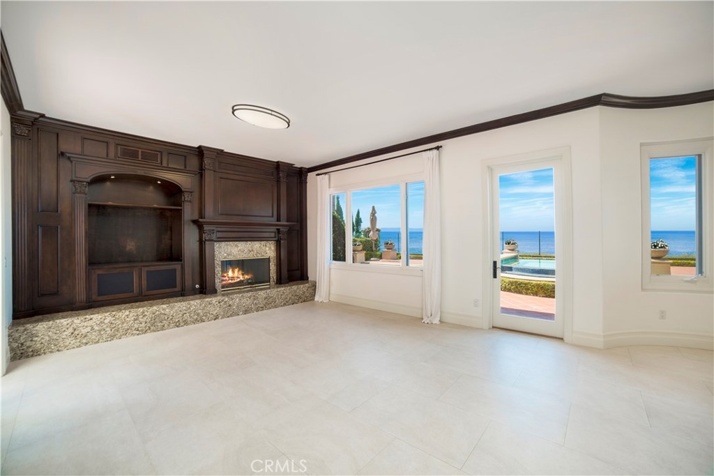 23 Atlantis Cove