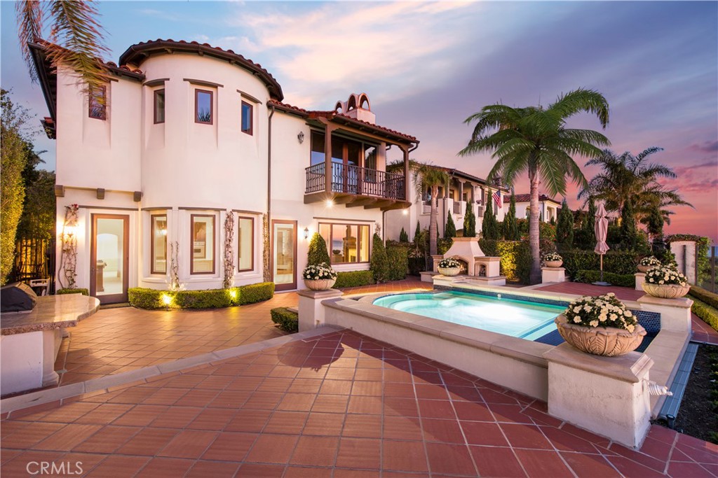 23 Atlantis Cove