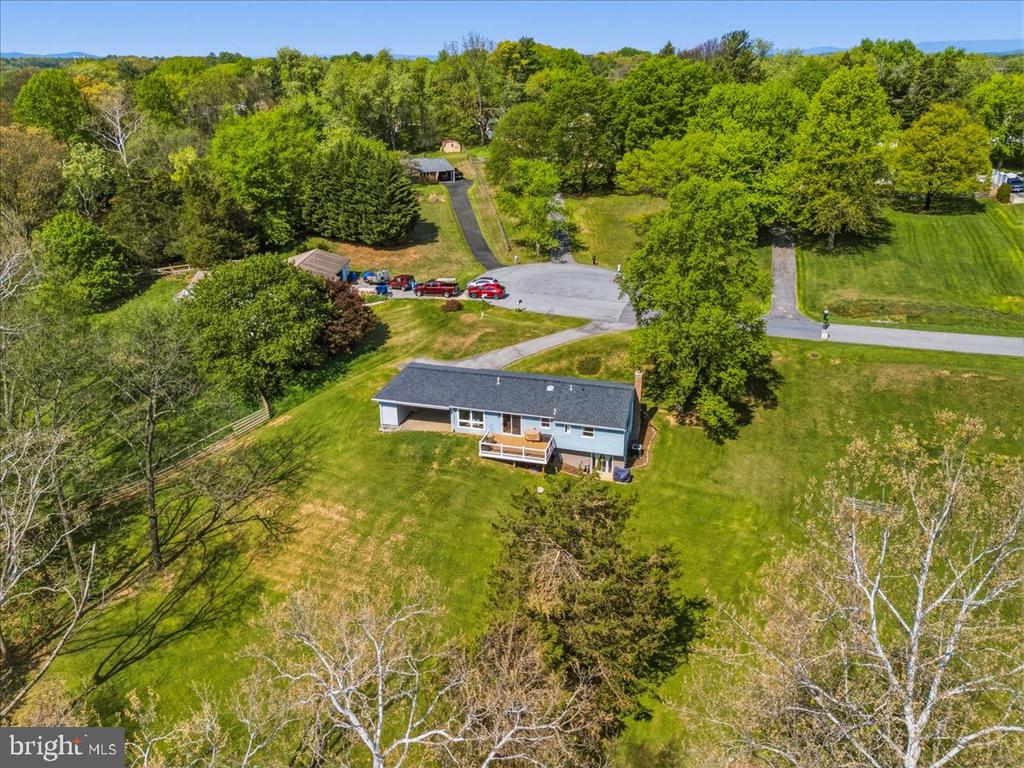 4389 MOLETON DRIVE