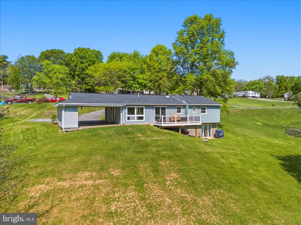 4389 MOLETON DRIVE