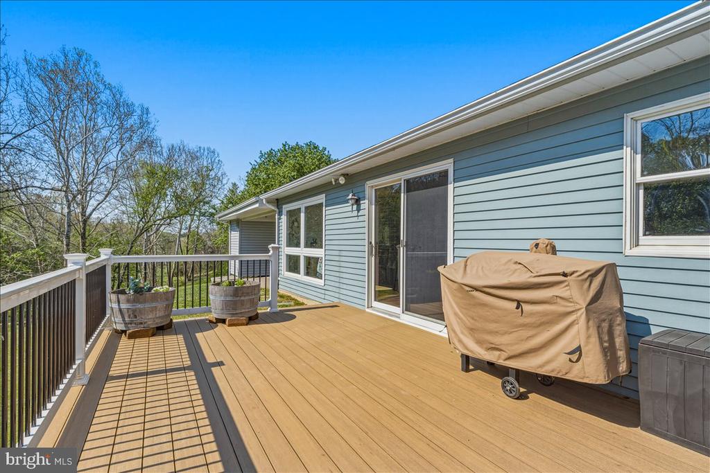 4389 MOLETON DRIVE